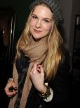 Lily Rabe