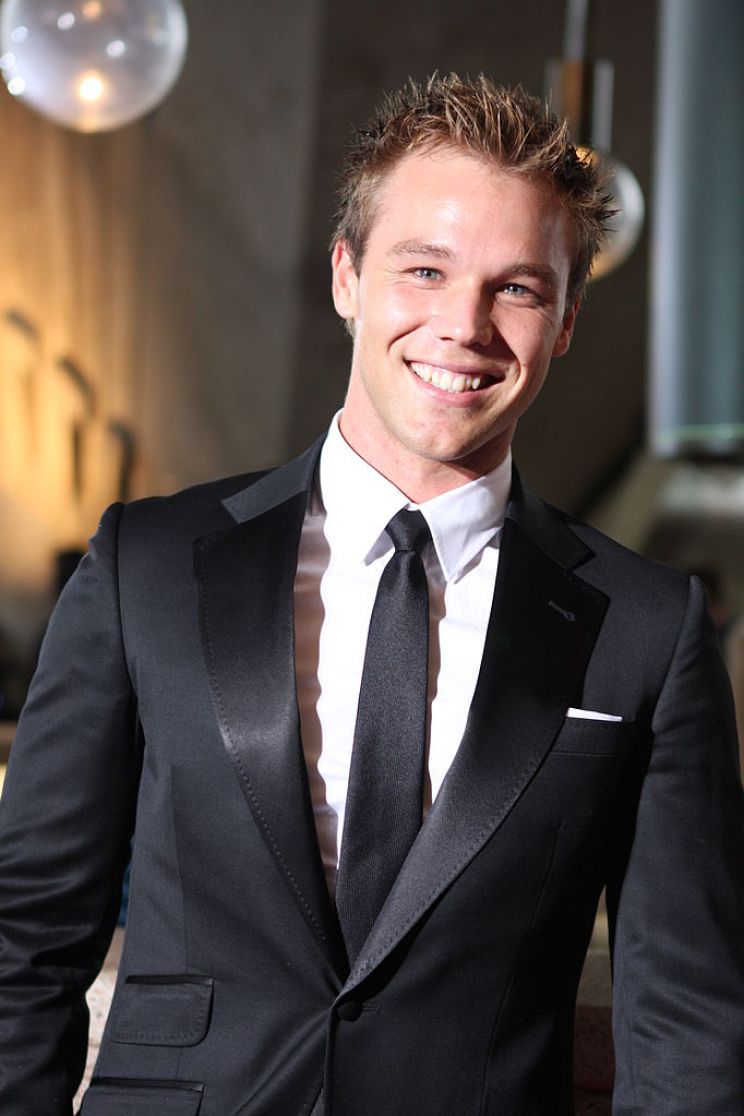 Lincoln Lewis