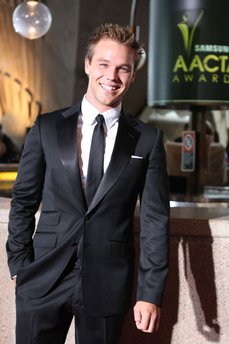 Lincoln Lewis