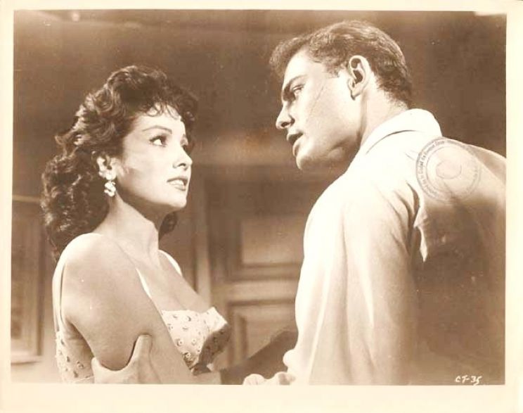 Linda Cristal