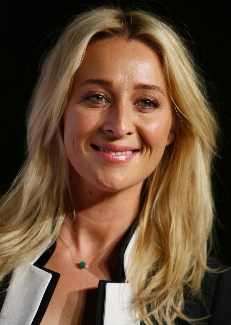Linda Cropper
