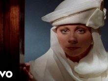 Linda Davis