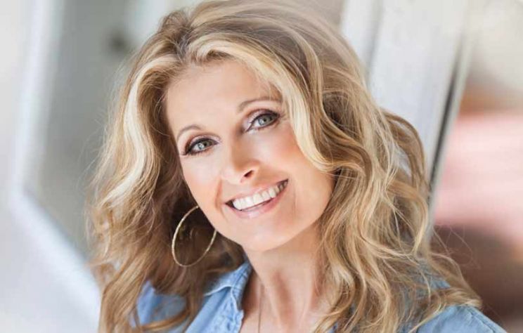 Linda Davis