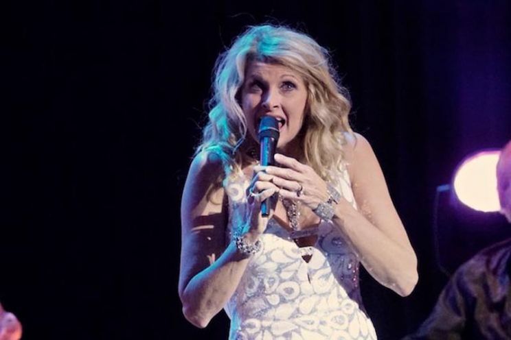 Linda Davis