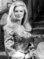 Linda Evans photo