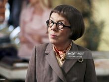 Linda Hunt