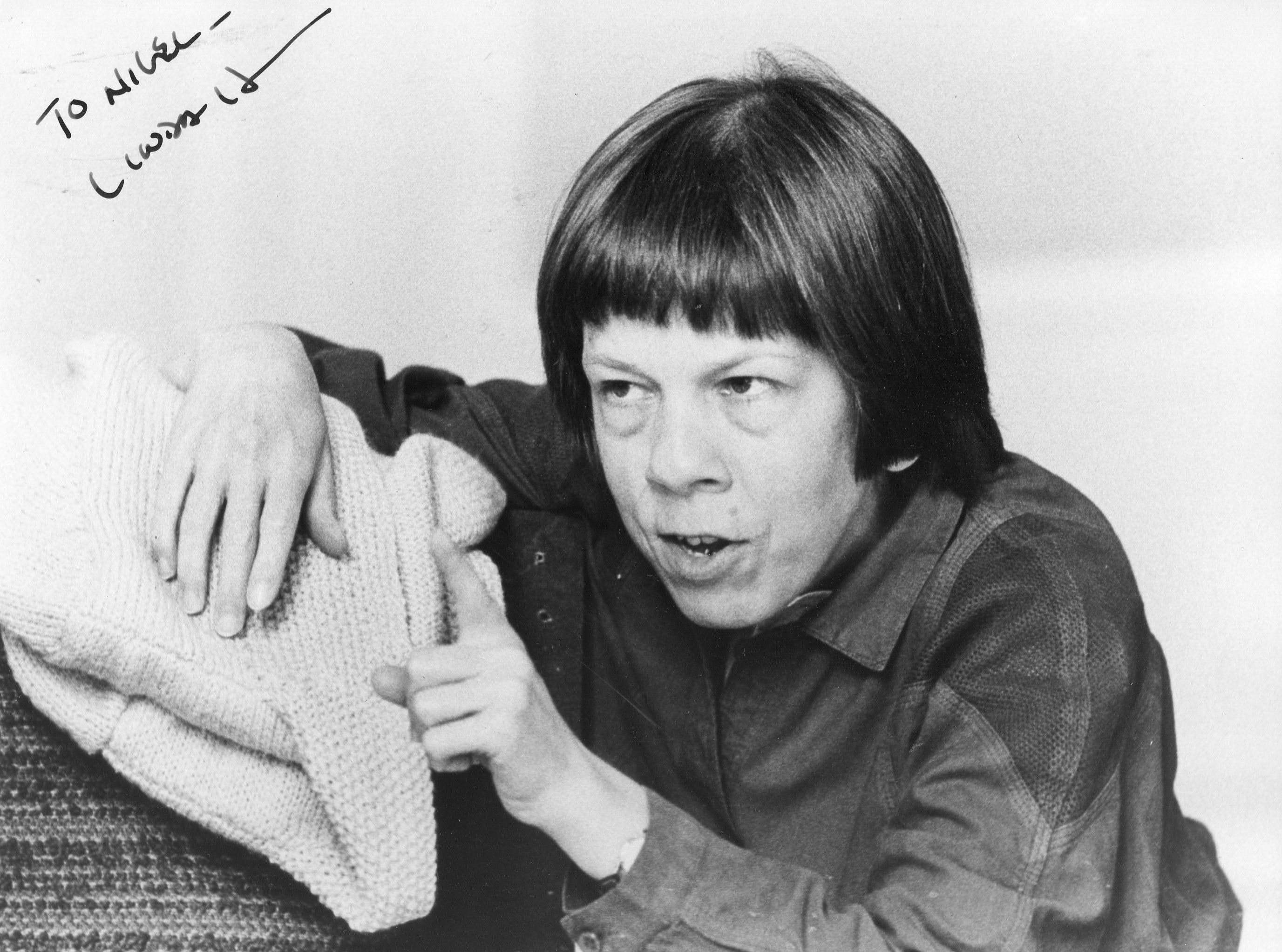 Pictures of Linda Hunt