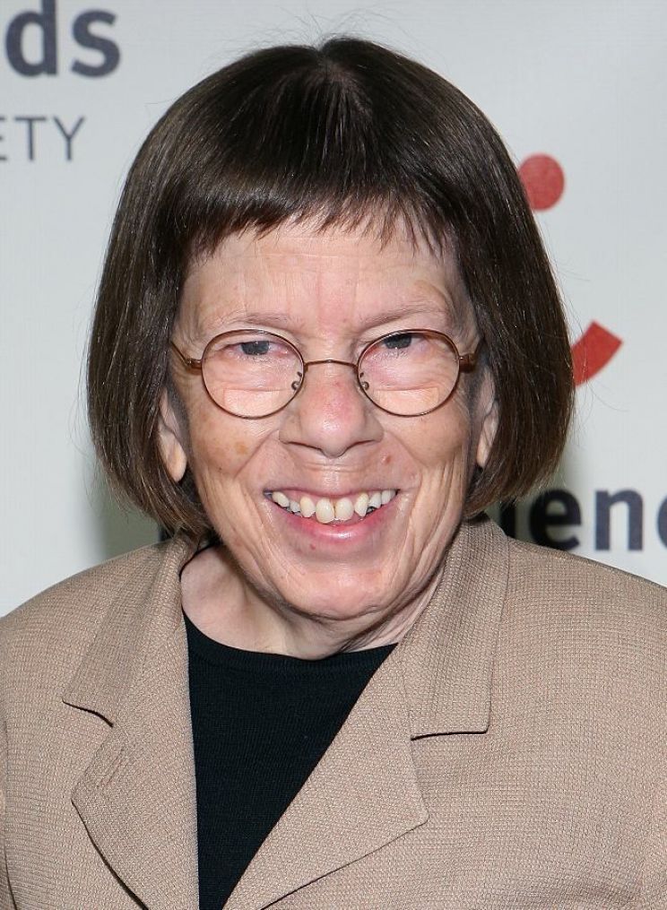 Linda Hunt