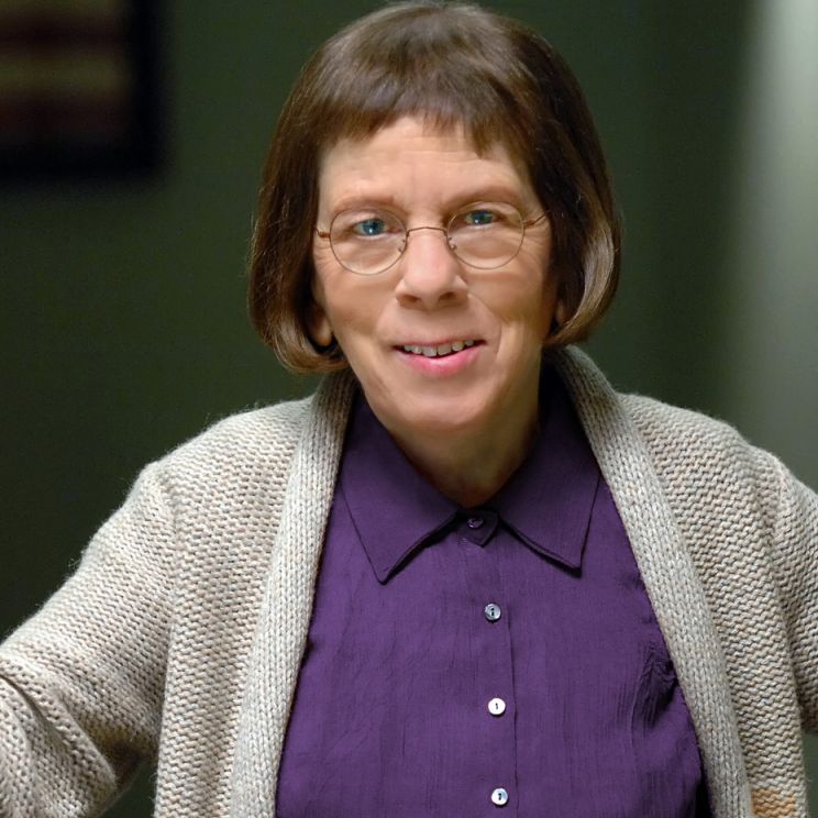 Linda Hunt