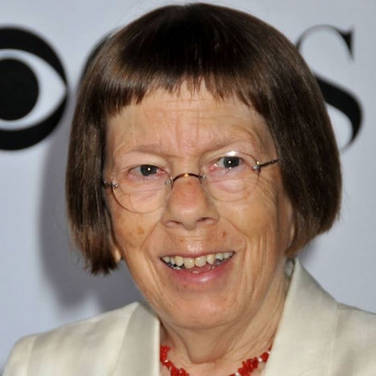 Linda Hunt