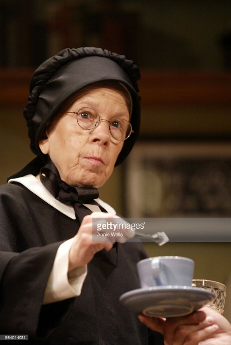 Linda Hunt