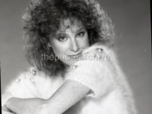 Linda Kelsey