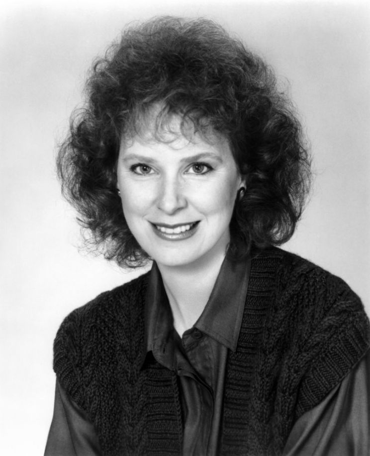 Linda Kelsey