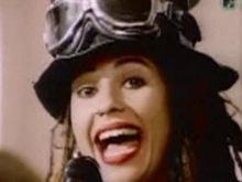 Linda Perry