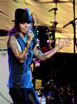 Linda Perry