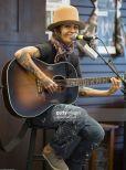 Linda Perry