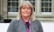 Linda Robson