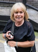 Linda Robson