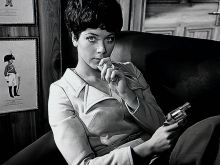 Linda Thorson photo