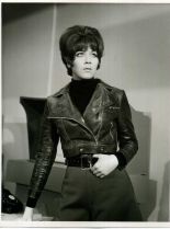 Linda Thorson #839145 picture (Portrait Medium)