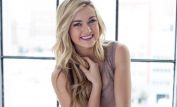 Lindsay Arnold