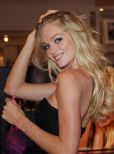 Lindsay Ellingson