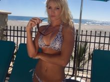 Lindsay Hanzl