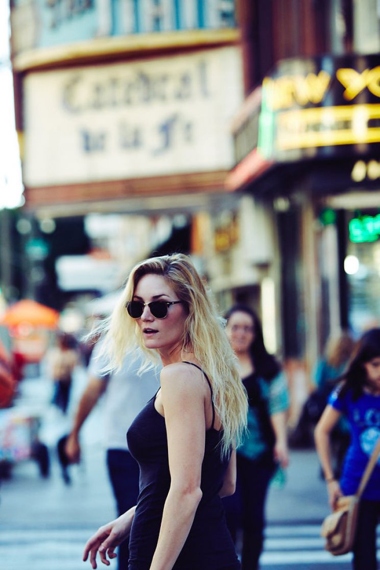 Lindsay Hanzl
