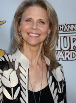 Lindsay Wagner photo