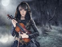 Lindsey Stirling