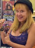 Linnea Quigley