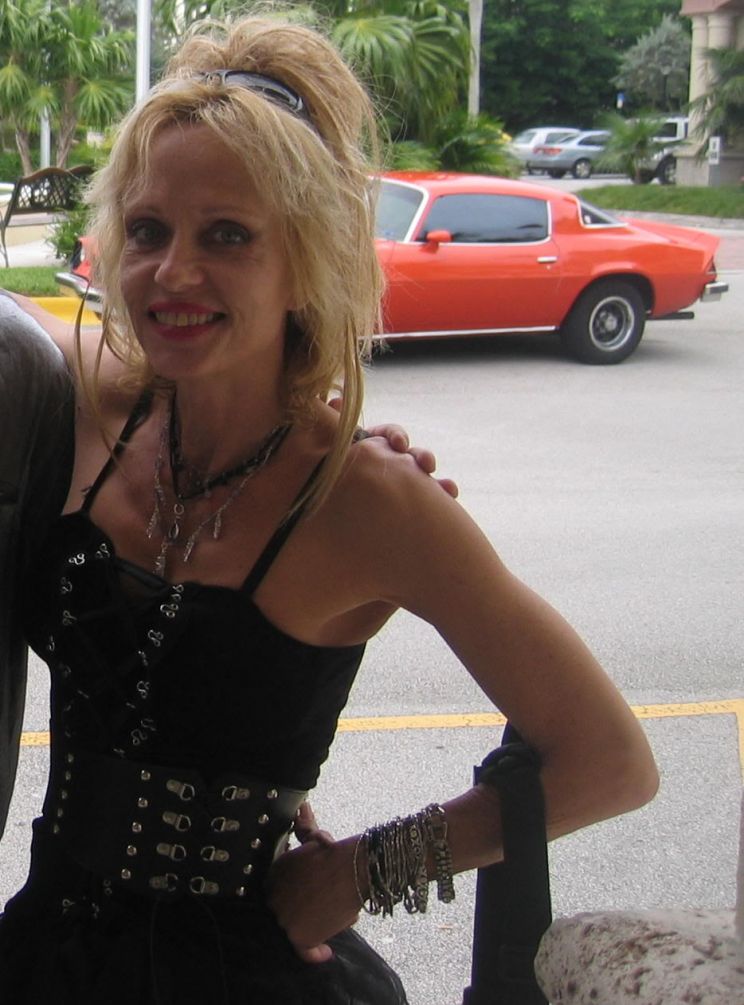 Linnea Quigley