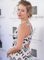 Linsey Godfrey photo