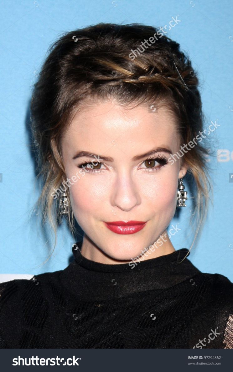 Linsey Godfrey