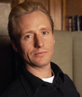 Linus Roache