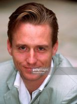 Linus Roache