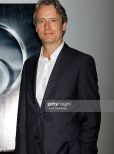 Linus Roache