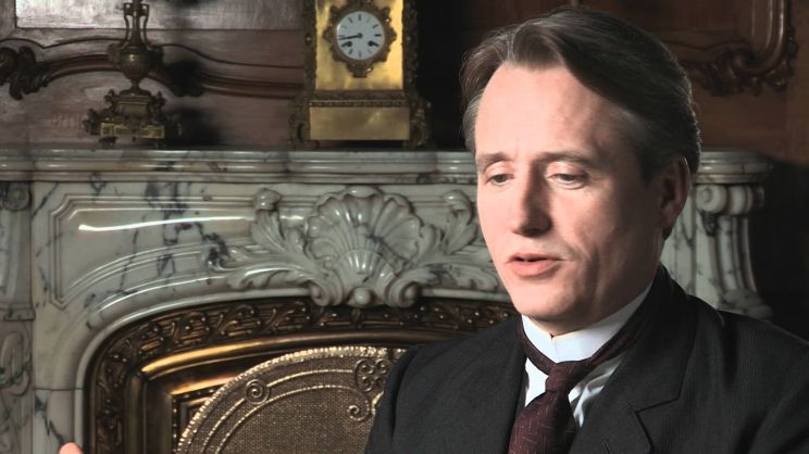 Linus Roache