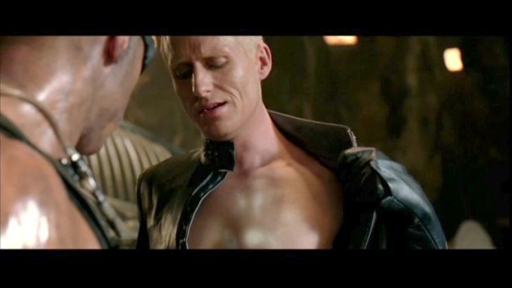 Linus Roache