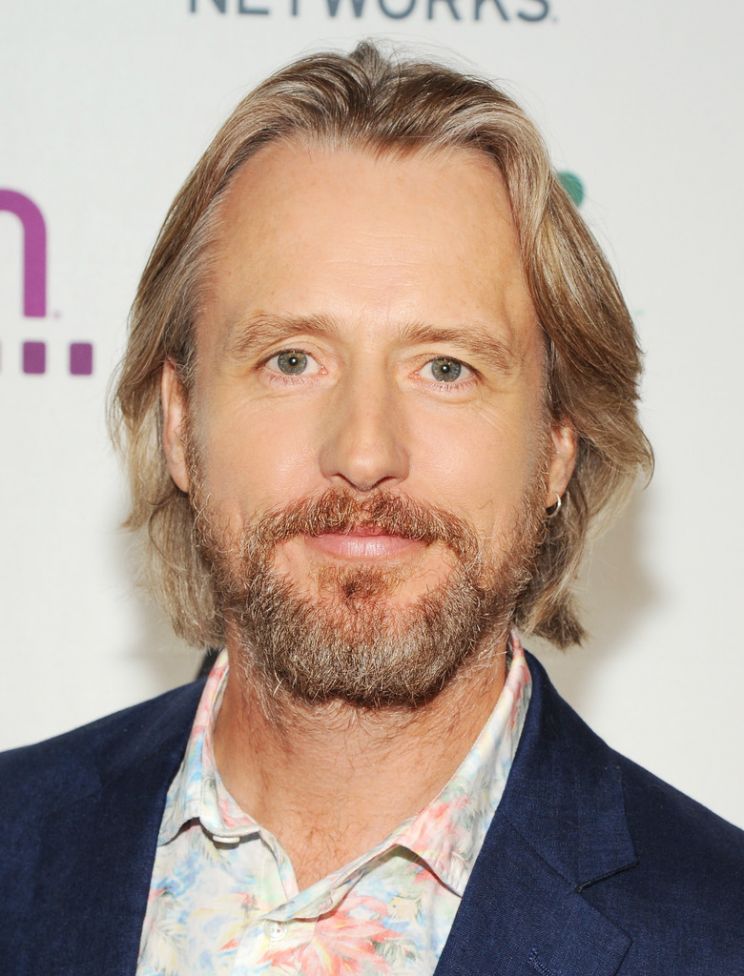 Linus Roache