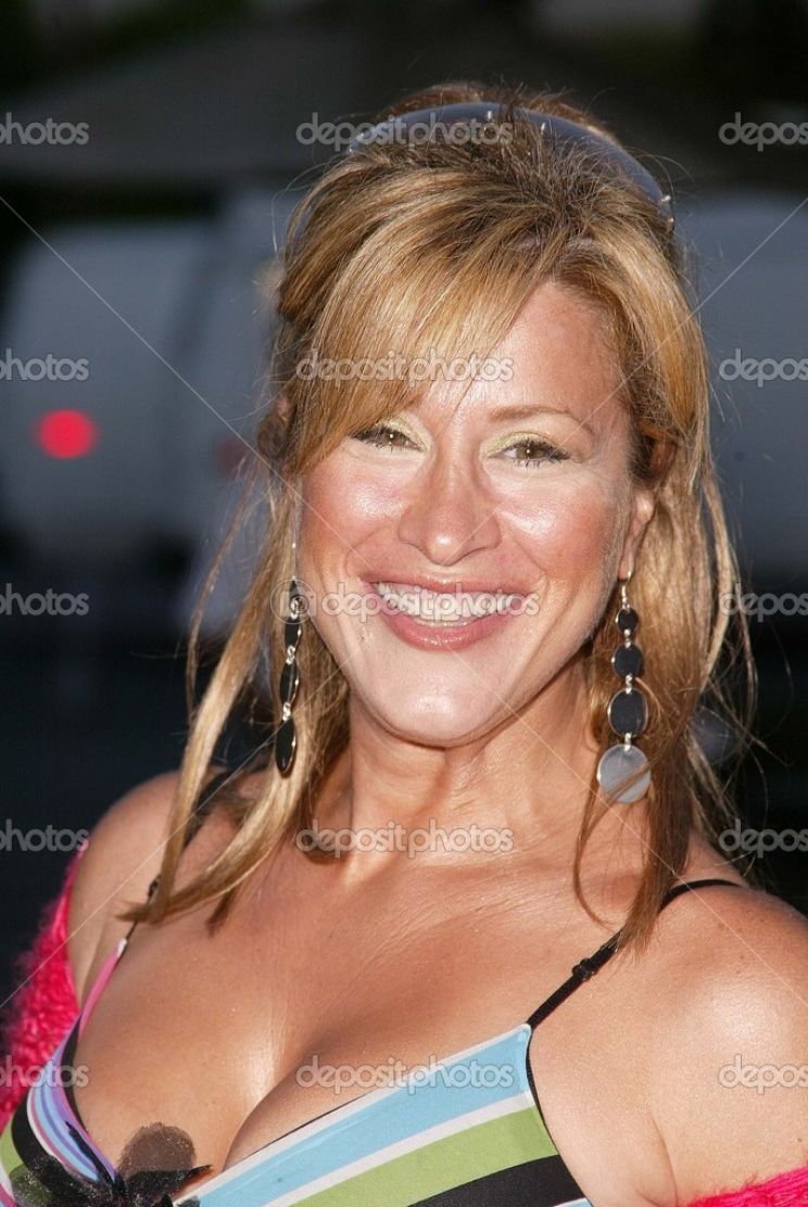 Lisa Ann Walter