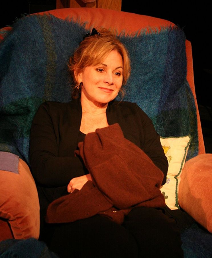 Lisa Barnes