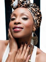 Lisa Berry #750772 picture (Portrait Medium)