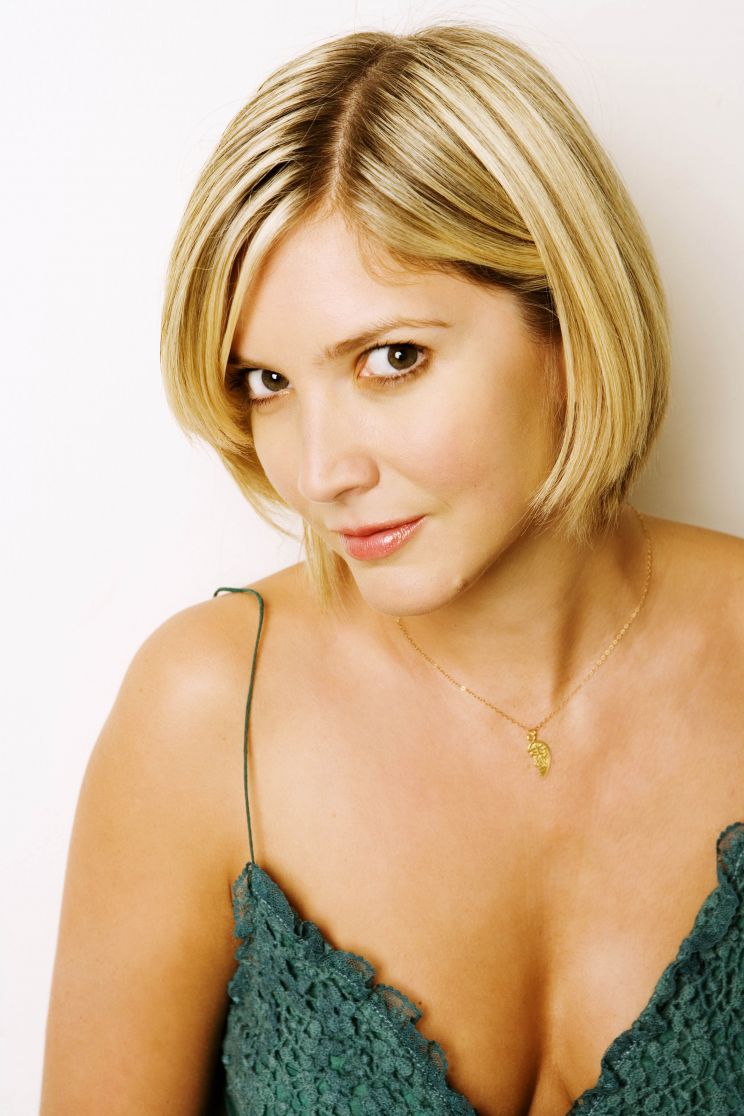 Lisa Faulkner