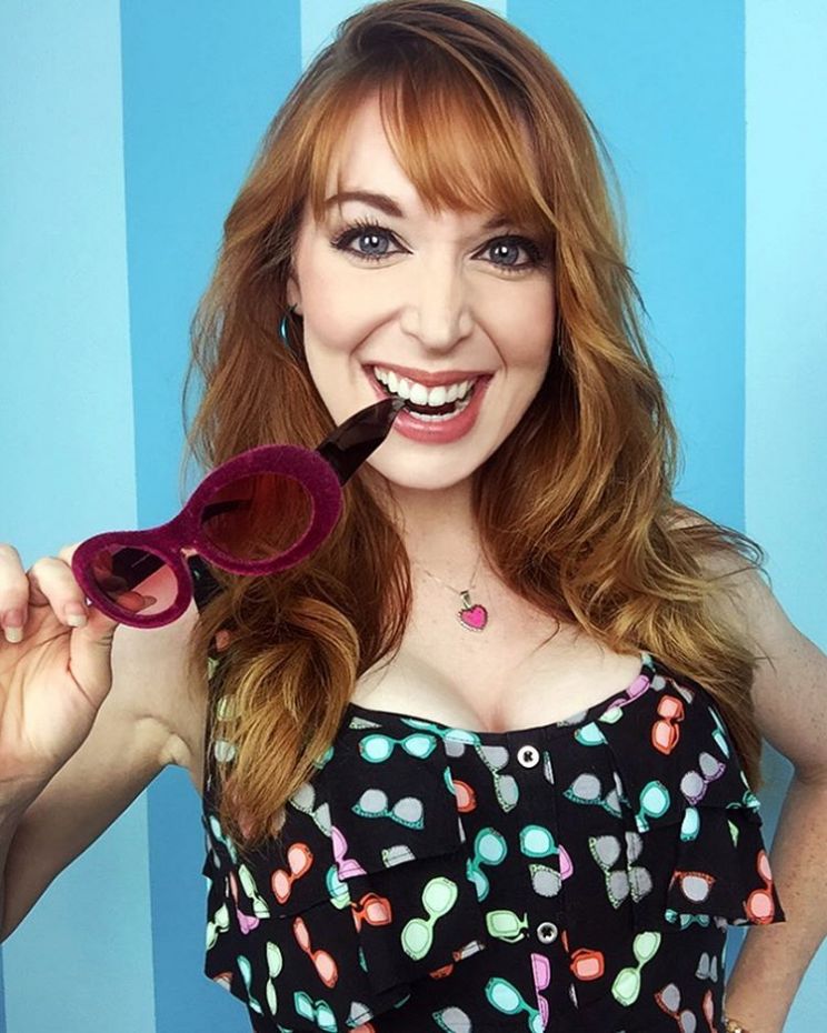 Lisa Foiles