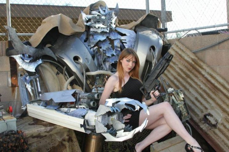 Lisa Foiles