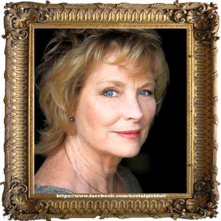 Lisa Harrow