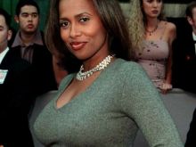 Lisa Nicole Carson