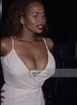 Lisa Nicole Carson