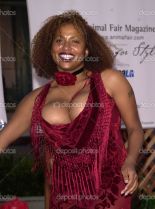 Lisa Nicole Carson